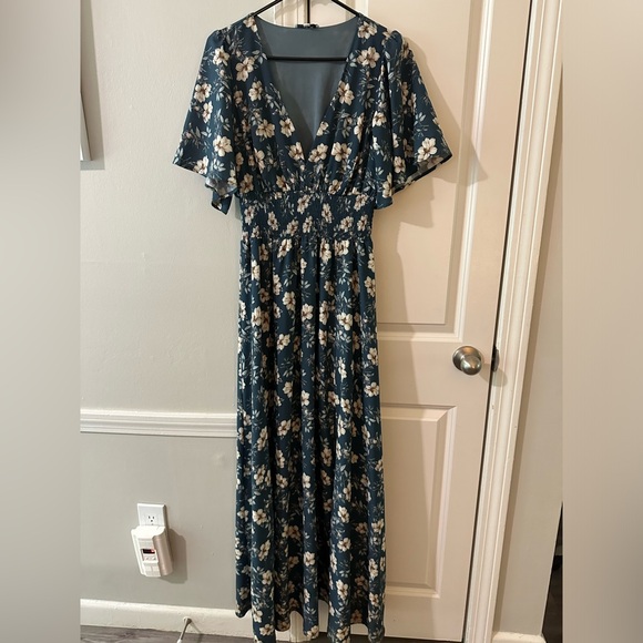 Baltic Born Dresses & Skirts - Baltic Born Floral Maxi Dress